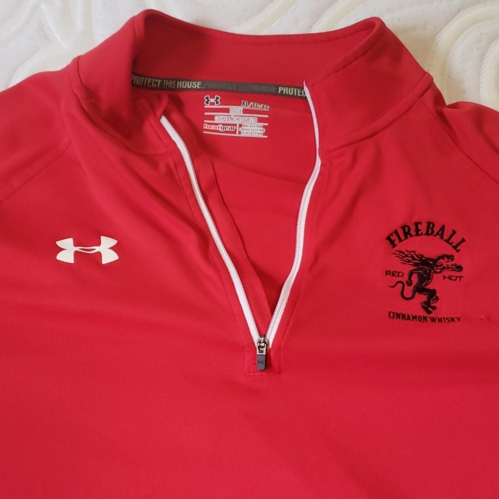 Under armour longsleeved lightweight shirt.